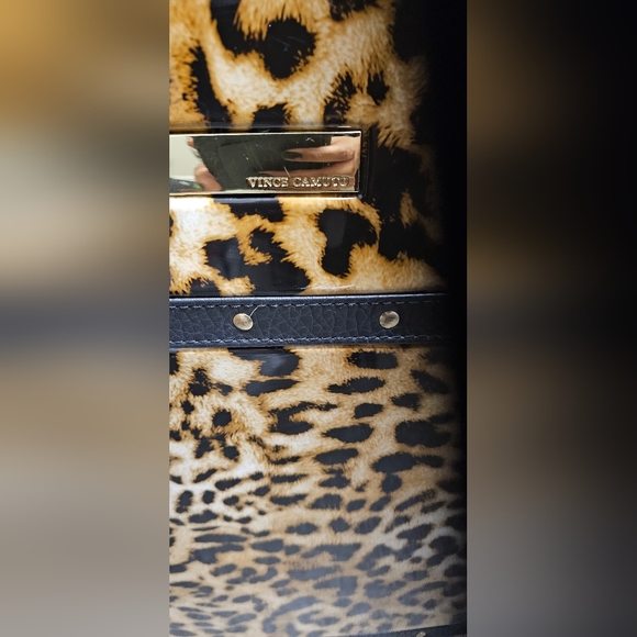 Vince Camuto Leopard Luggage Set - Picture 4 of 14